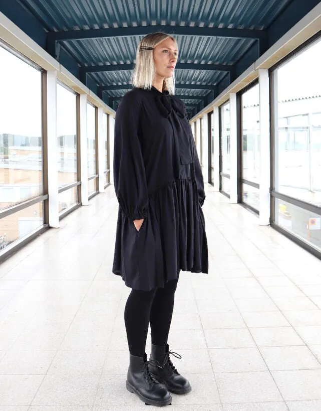 Flowy Dress Black