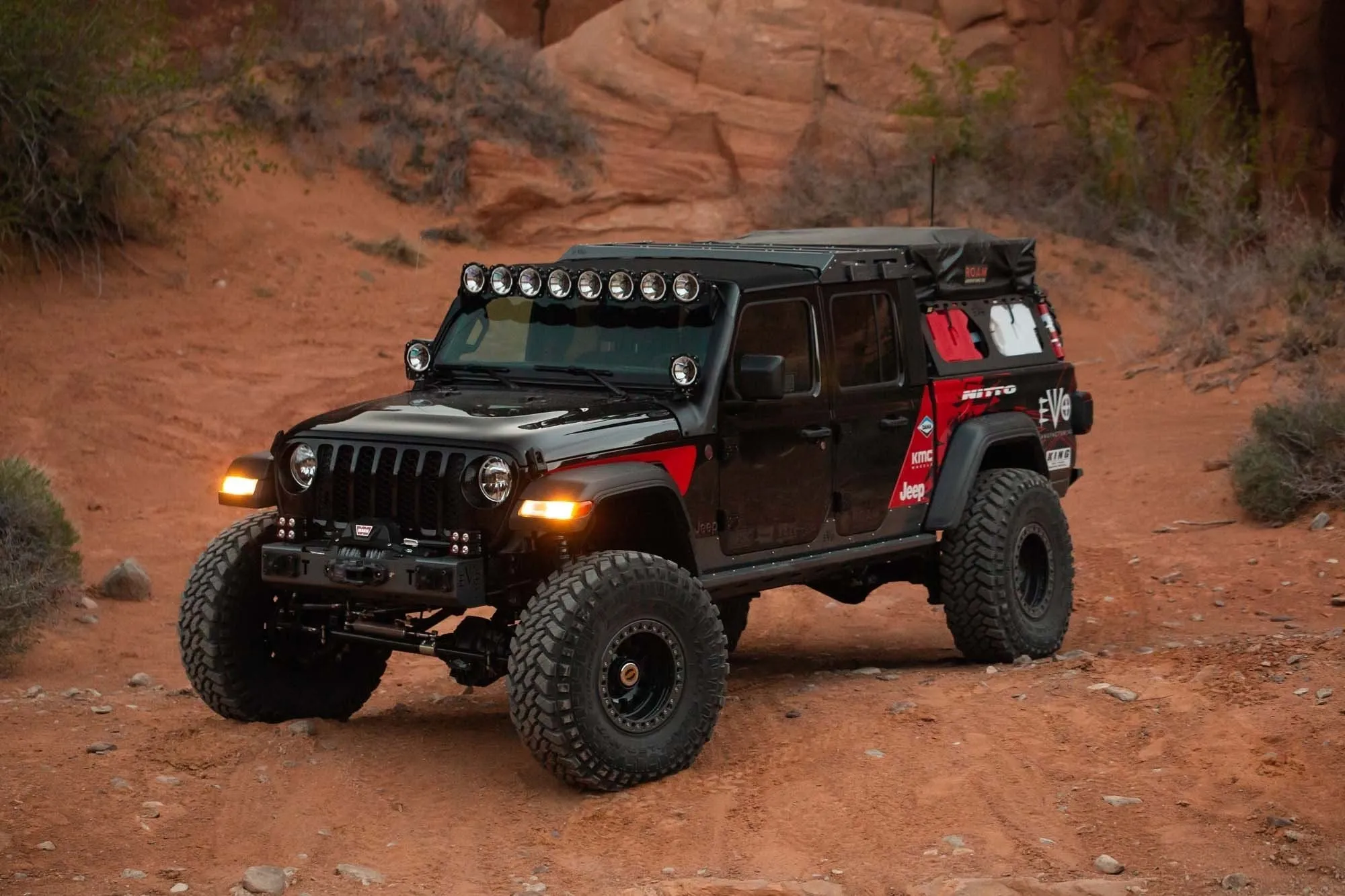 KC Hilites Gravity® Pro6 8-Light 50" LED Light Bar - Jeep JL/Gladiator