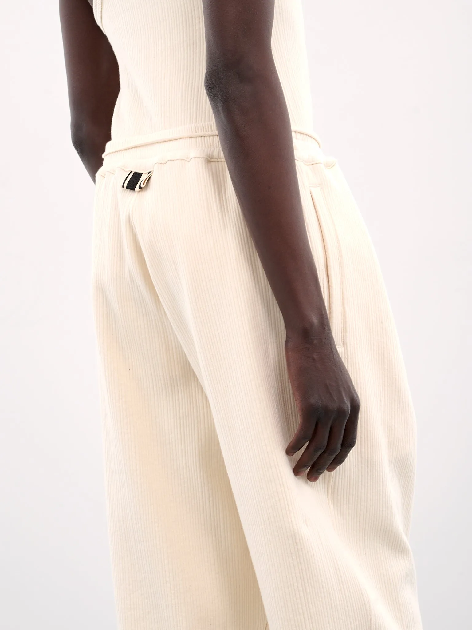 Seersucker Fleece Sweatpants (25E96MUJ16-004-IVORY)